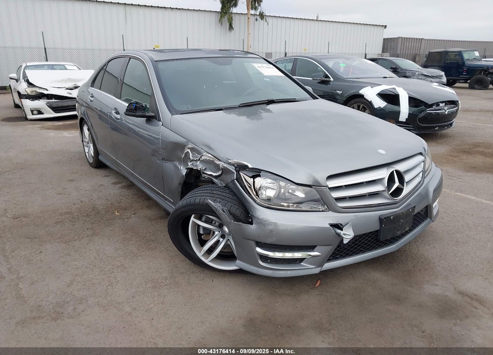 2014 MERCEDES-BENZ C 250 SPORT VIN: WDDGF4HB0EG241233