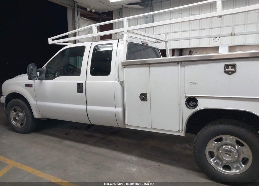 2006 FORD F-350 LARIAT/XL/XLT VIN: 1FDWX30586EC95195