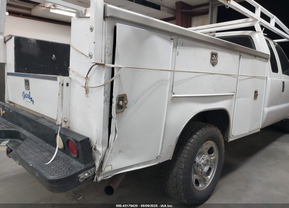 2006 FORD F-350 LARIAT/XL/XLT VIN: 1FDWX30586EC95195