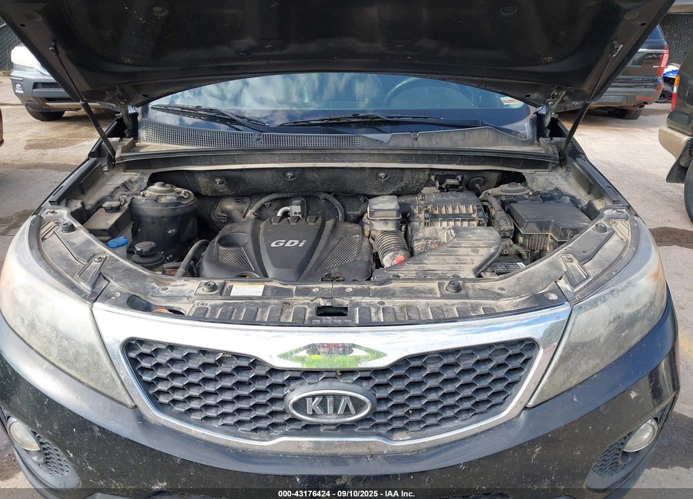 2012 KIA SORENTO VIN: 5XYKU3A67CG227816