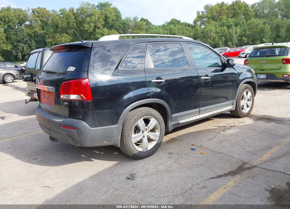2012 KIA SORENTO VIN: 5XYKU3A67CG227816