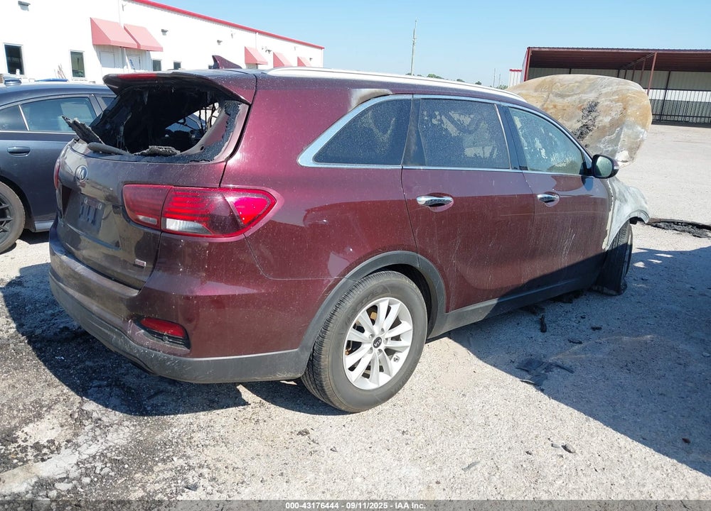 2019 KIA SORENTO VIN: 5XYPG4A35KG479328