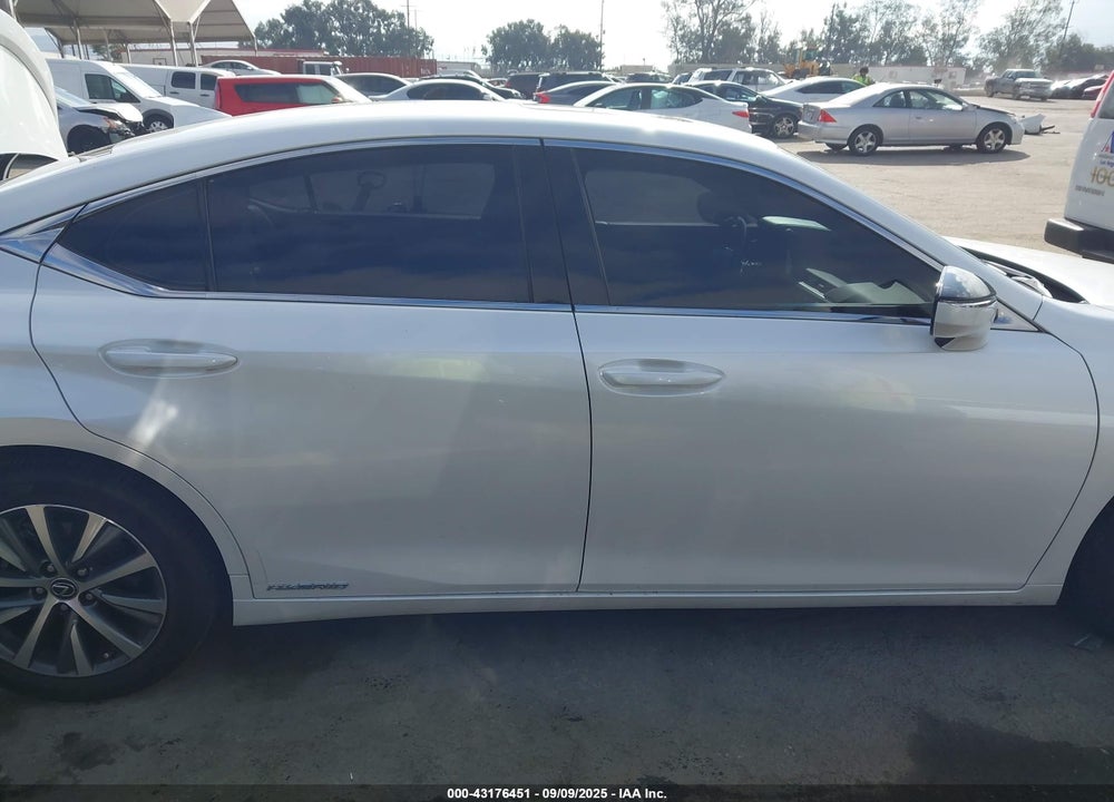 2019 LEXUS ES 300H VIN: JTHB21B12K2037359