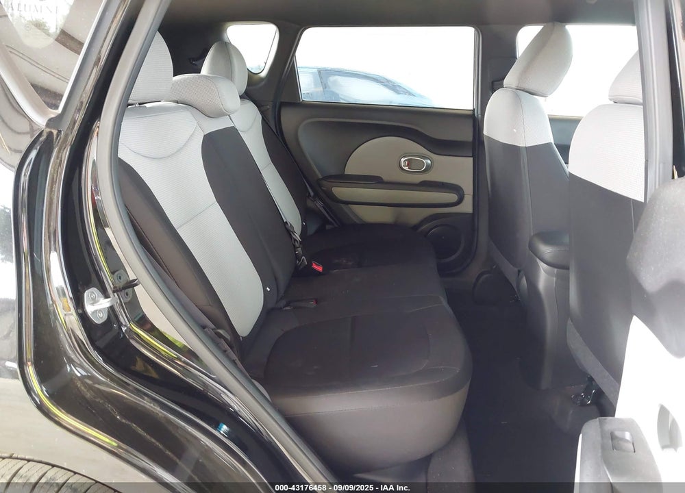 2015 KIA SOUL VIN: KNDJN2A22F7200587