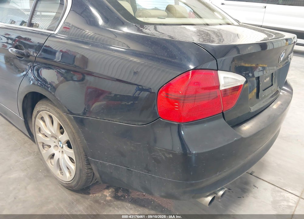 2006 BMW 330XI VIN: WBAVD33546KL52172