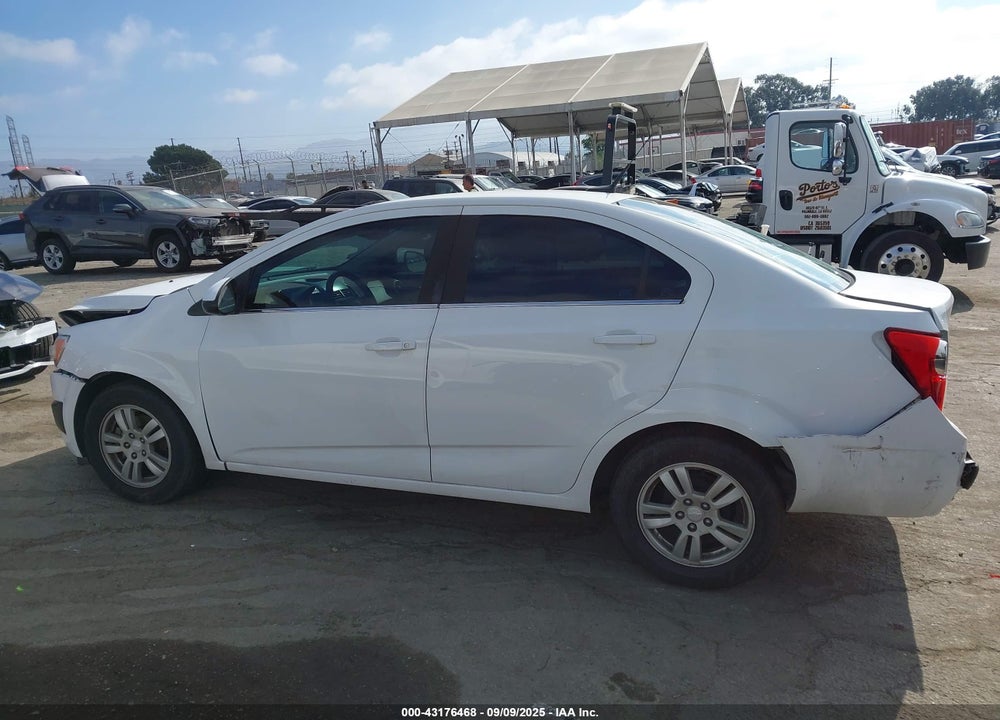 2014 CHEVROLET SONIC VIN: 1G1JC5SH7E4134055