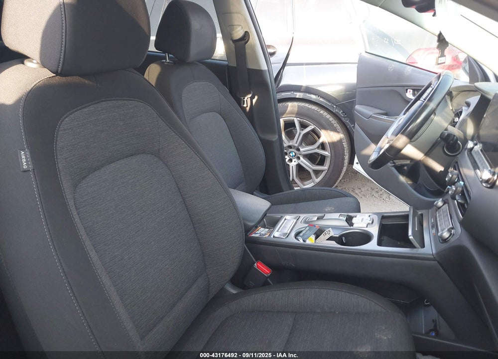 2023 HYUNDAI KONA ELECTRIC SEL VIN: KM8K33AG1PU183162