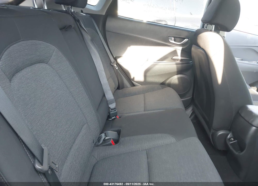 2023 HYUNDAI KONA ELECTRIC SEL VIN: KM8K33AG1PU183162