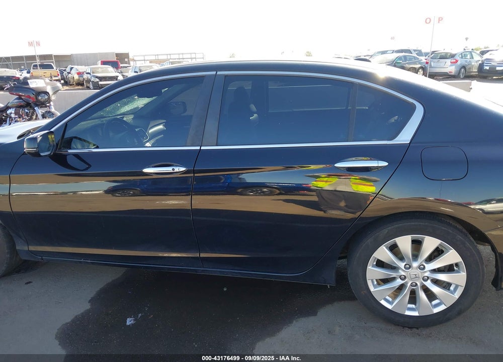 2015 HONDA ACCORD VIN: 1HGCR2F89FA269789