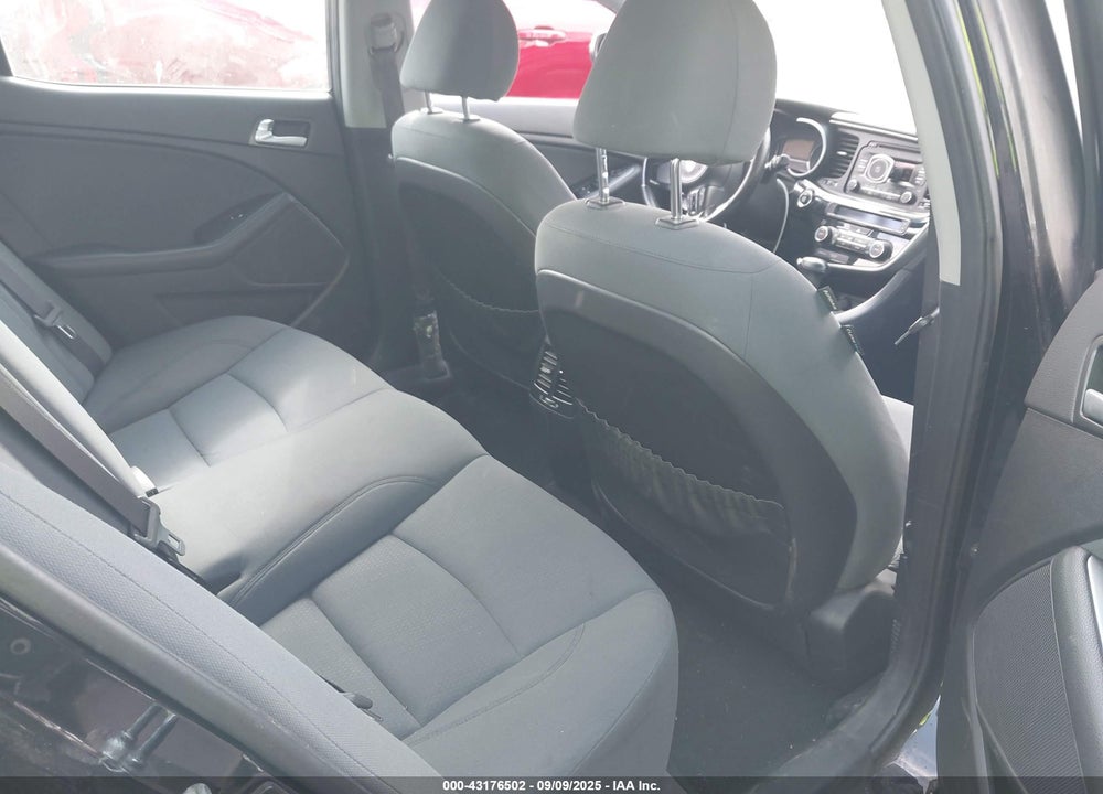 2015 KIA OPTIMA HYBRID VIN: KNAGM4AD8F5086016