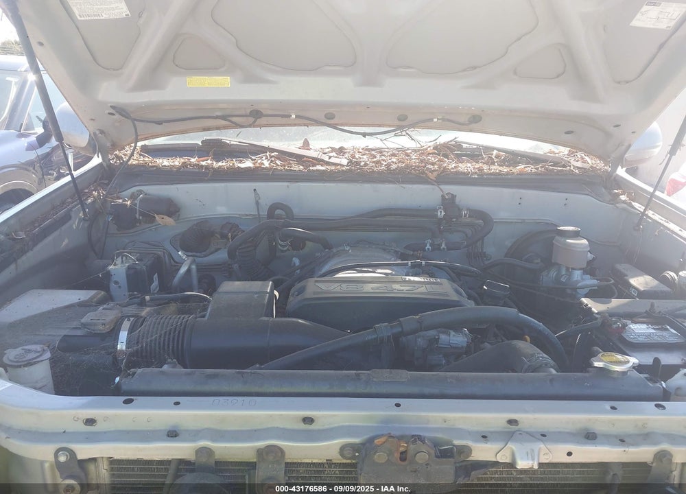 2002 TOYOTA SEQUOIA LIMITED V8 VIN: 5TDBT48A32S058348