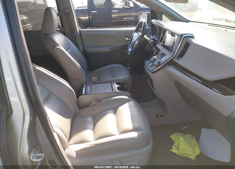 2018 TOYOTA SIENNA VIN: 5TDYZ3DC9JS910226