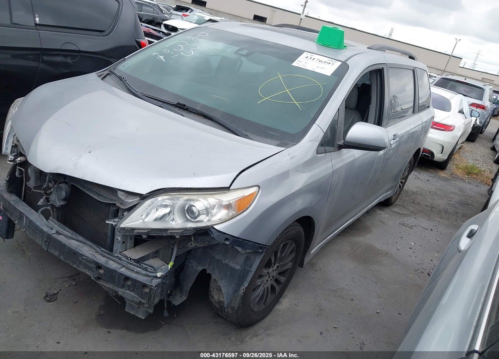 2018 TOYOTA SIENNA VIN: 5TDYZ3DC9JS910226