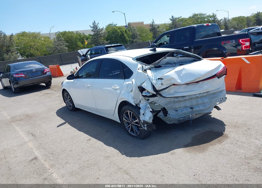 2022 KIA FORTE VIN: 3KPF24AD2NE468632