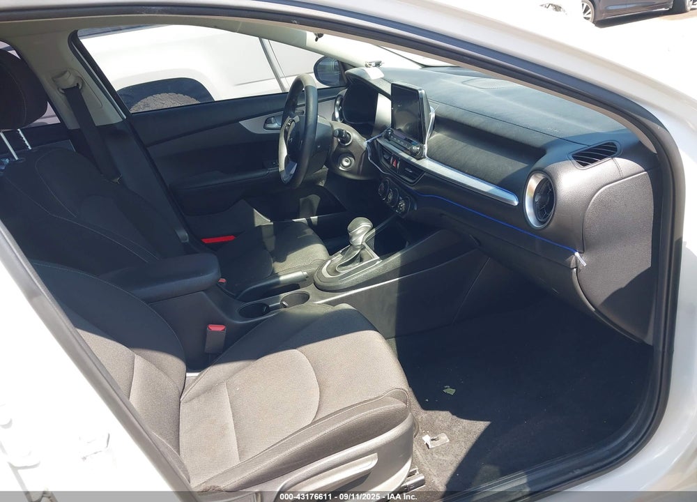 2022 KIA FORTE VIN: 3KPF24AD2NE468632
