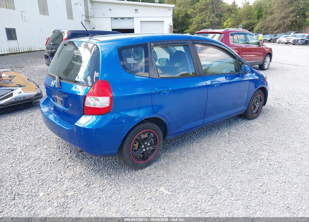 2007 HONDA FIT VIN: JHMGD38467S044836
