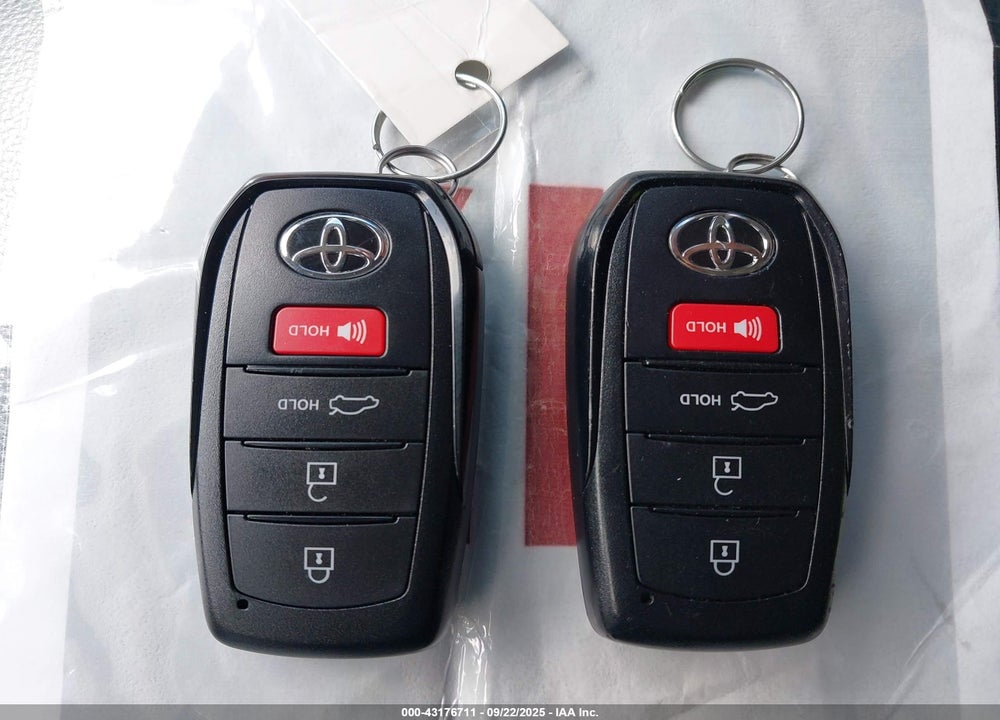2025 TOYOTA CAMRY VIN: 4T1DAACK7SU085072