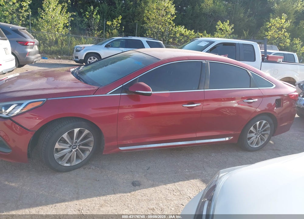 2015 HYUNDAI SONATA SPORT VIN: 5NPE34AF2FH098175