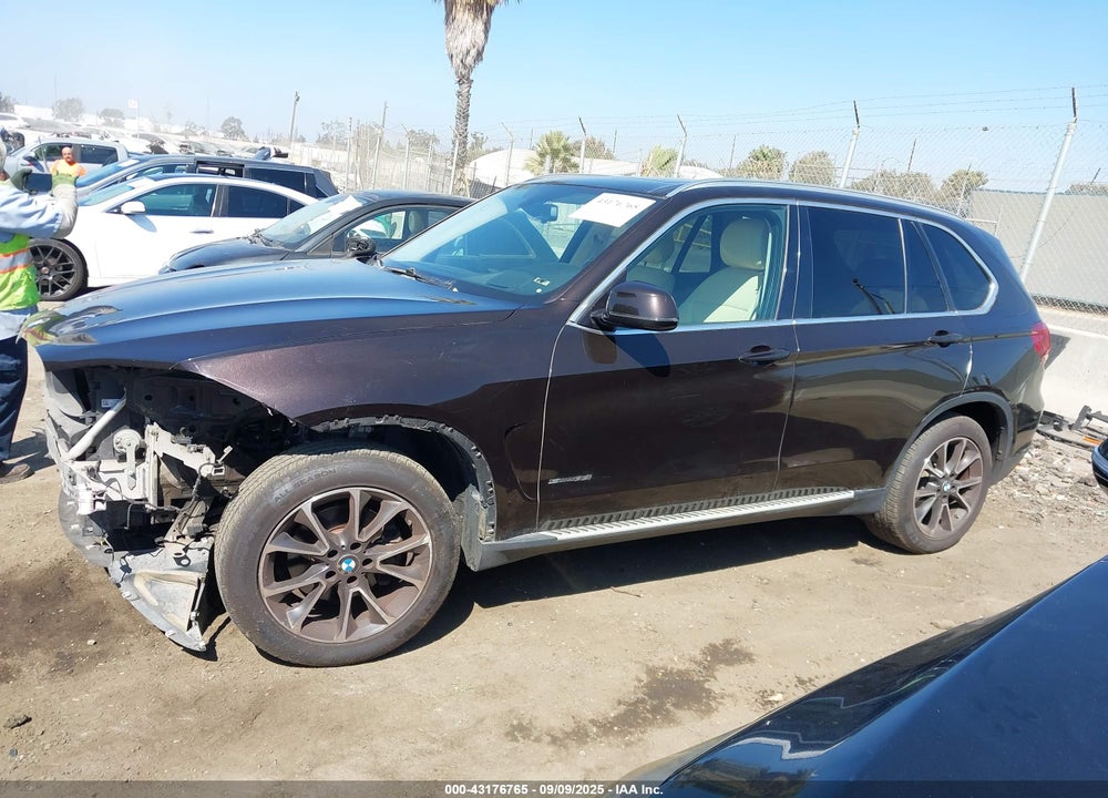 2014 BMW X5 VIN: 5UXKR2C5XE0C00586