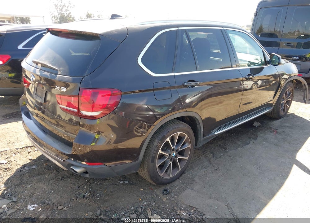 2014 BMW X5 VIN: 5UXKR2C5XE0C00586