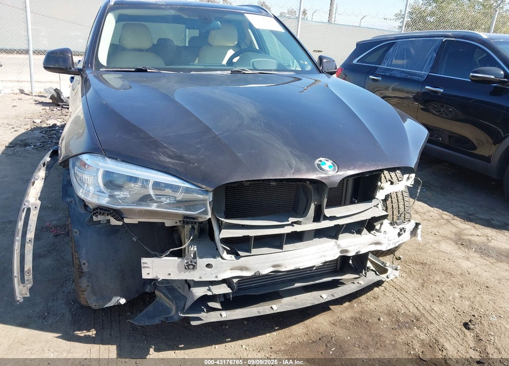 2014 BMW X5 VIN: 5UXKR2C5XE0C00586