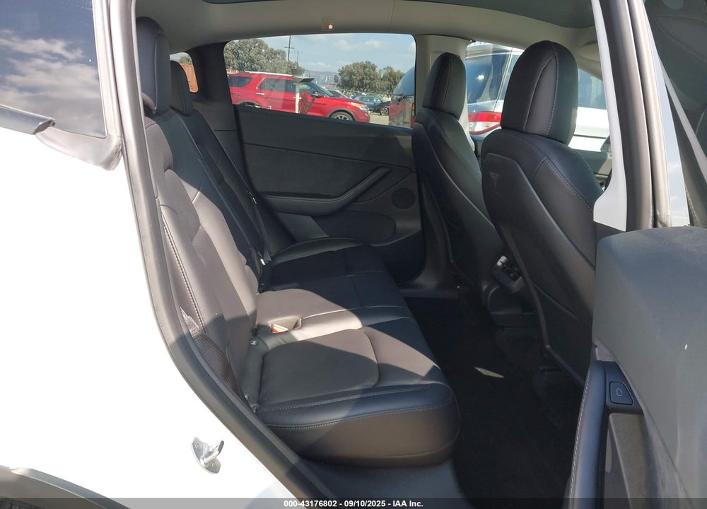 2021 TESLA MODEL Y VIN: 5YJYGDEE1MF299130
