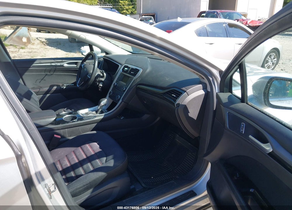 2013 FORD FUSION VIN: 3FA6P0H9XDR355133