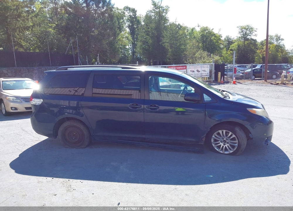 2011 TOYOTA SIENNA VIN: 5TDKK3DC1BS021934