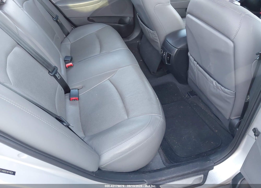 2014 HYUNDAI SONATA VIN: 5NPEC4AB0EH874654