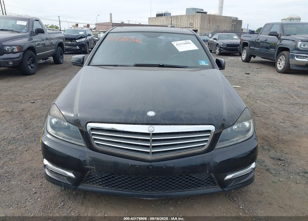 2013 MERCEDES-BENZ C 300 SPORT 4MATIC VIN: WDDGF8AB4DR276989