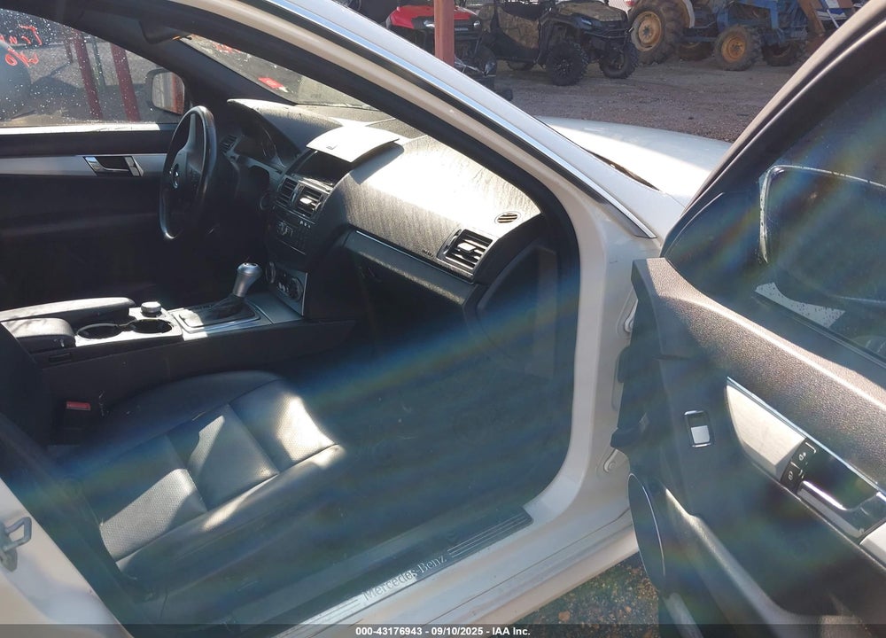 2009 MERCEDES-BENZ C 300 SPORT VIN: WDDGF54X49R071556