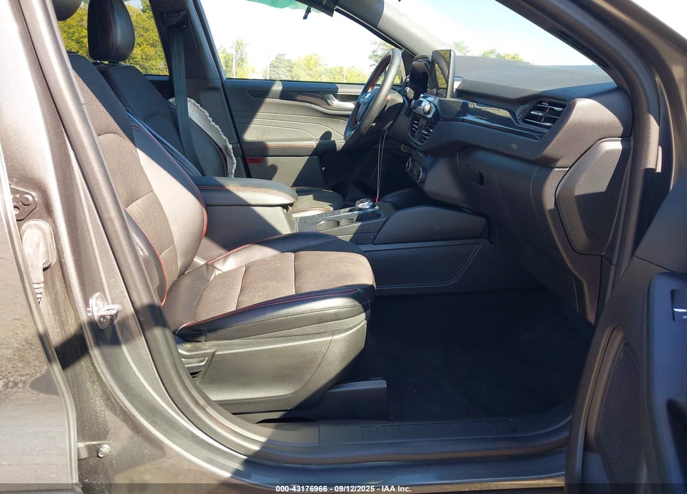 2024 FORD ESCAPE ST LINE VIN: 1FMCU0MZ1RUA16977