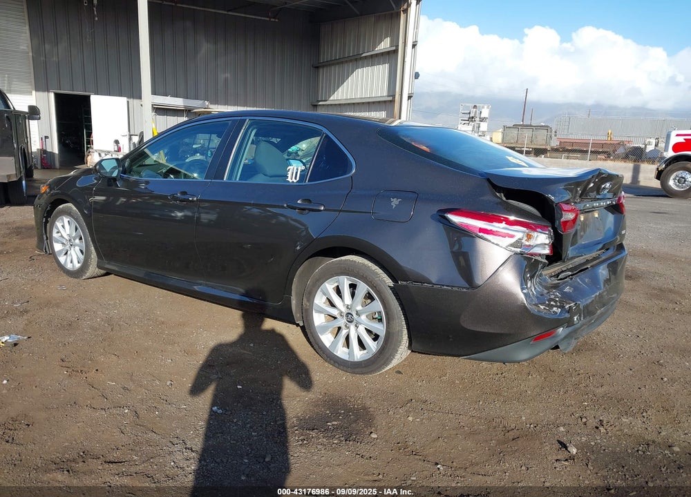 2020 TOYOTA CAMRY LE VIN: 4T1C11AKXLU327241