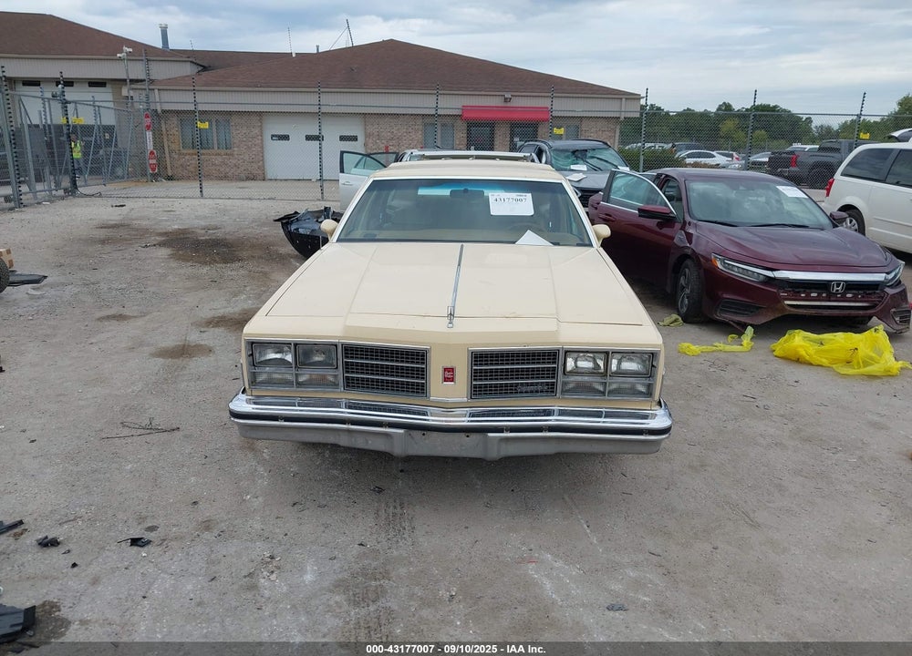 1978 OLDSMOBILE CUSTOM CRUISER VIN: 3Q35K8X144666