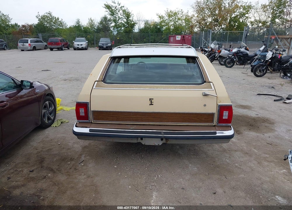 1978 OLDSMOBILE CUSTOM CRUISER VIN: 3Q35K8X144666
