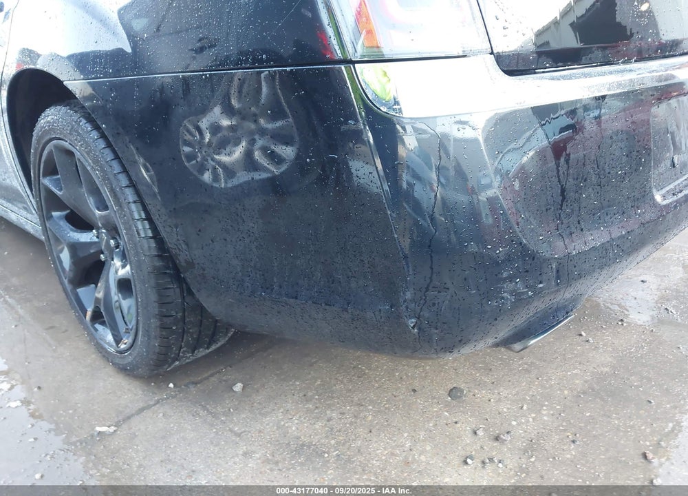 2012 CHRYSLER 300 LIMITED VIN: 2C3CCACG3CH210339