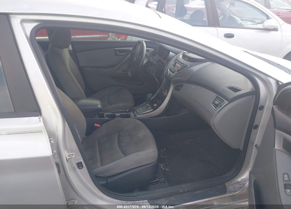 2013 HYUNDAI ELANTRA GLS VIN: KMHDH4AE6DU620986