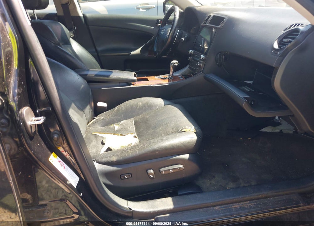 2007 LEXUS IS 350 VIN: JTHBE262675013894