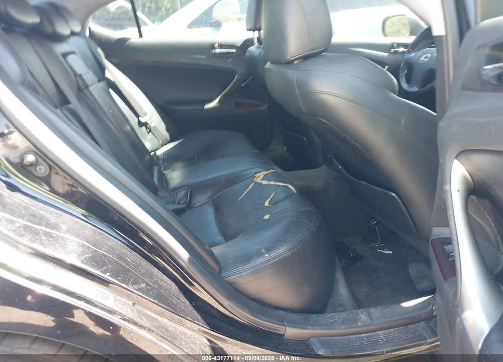 2007 LEXUS IS 350 VIN: JTHBE262675013894