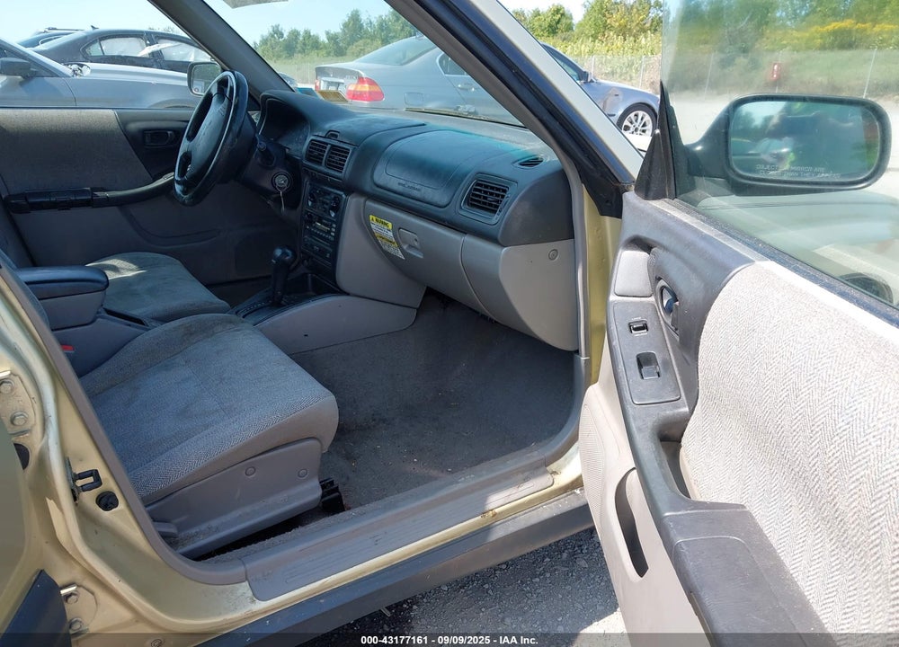 2001 SUBARU FORESTER L VIN: JF1SF63511H766460