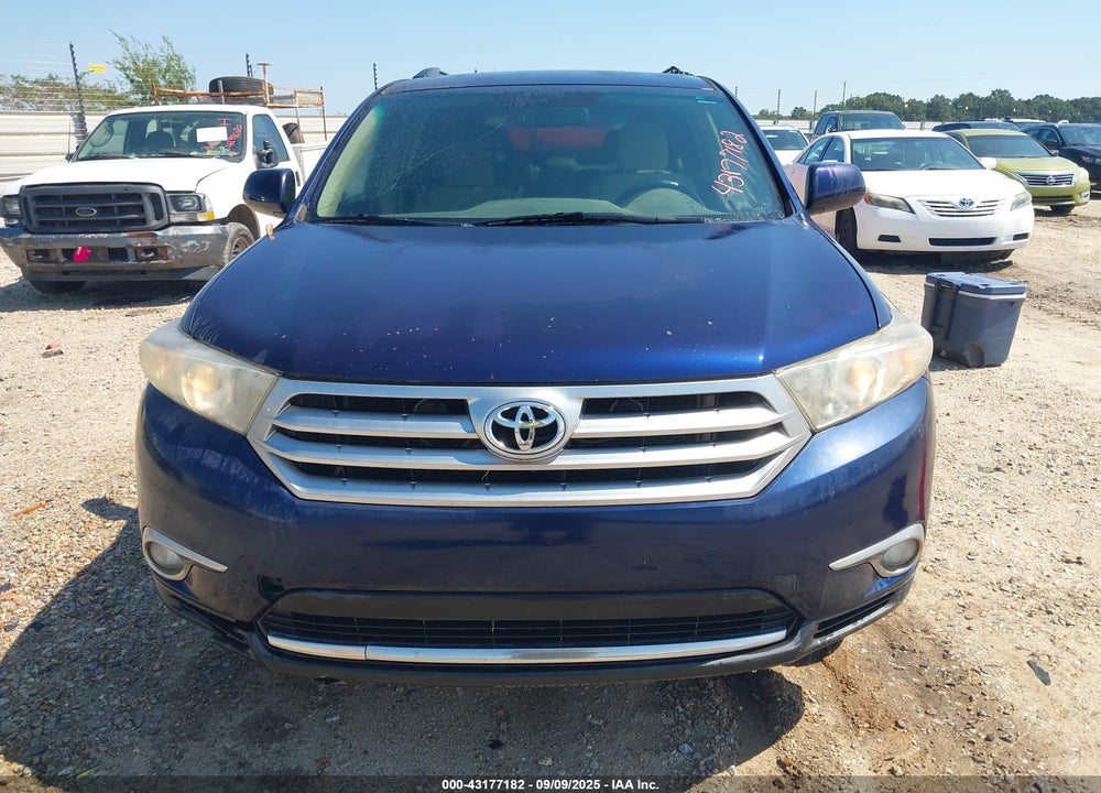 2011 TOYOTA HIGHLANDER VIN: 5TDZK3EH5BS026353