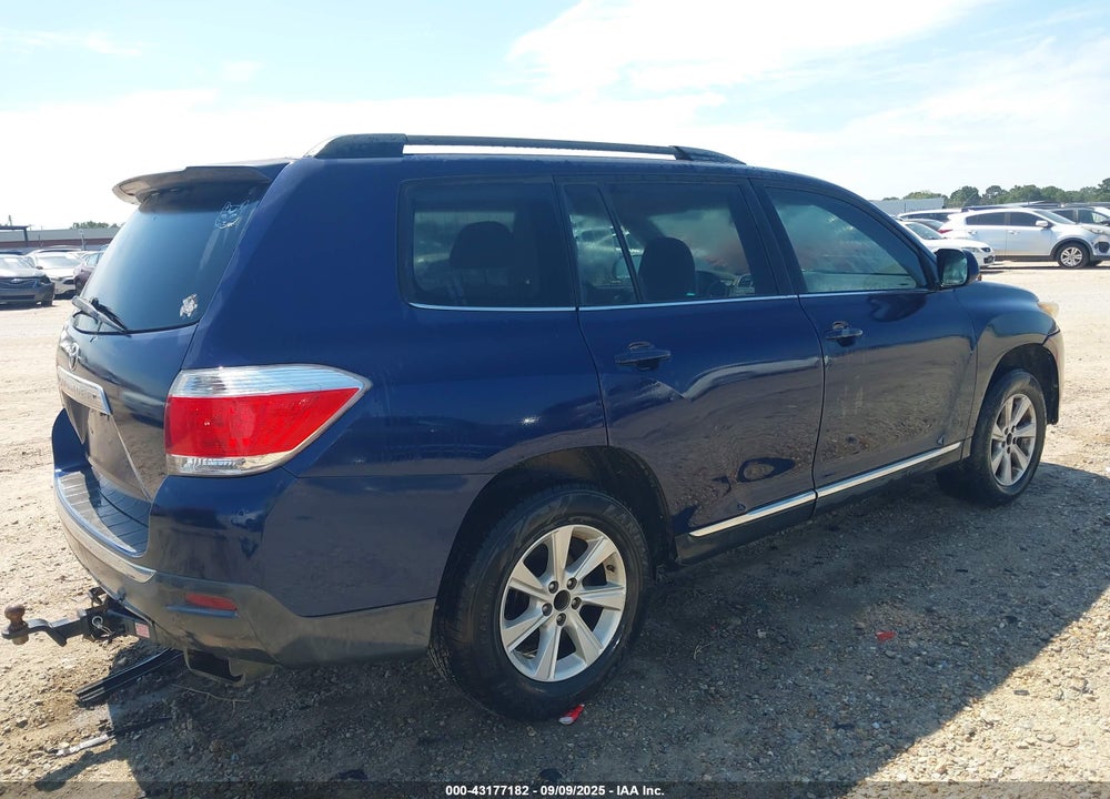 2011 TOYOTA HIGHLANDER VIN: 5TDZK3EH5BS026353