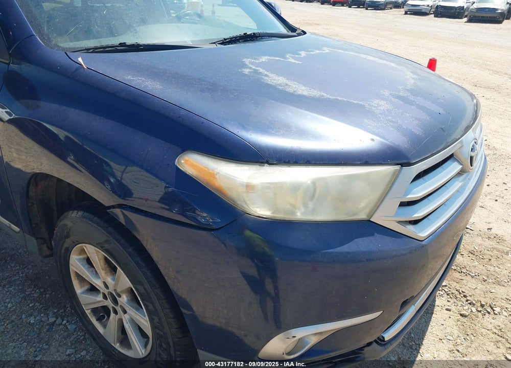 2011 TOYOTA HIGHLANDER VIN: 5TDZK3EH5BS026353