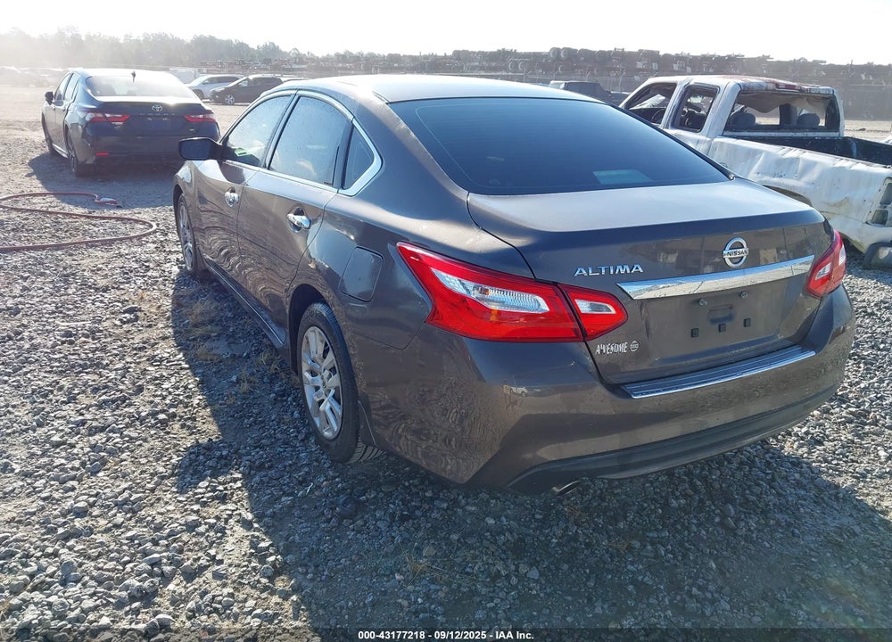 2017 NISSAN ALTIMA VIN: 1N4AL3AP9HN322827