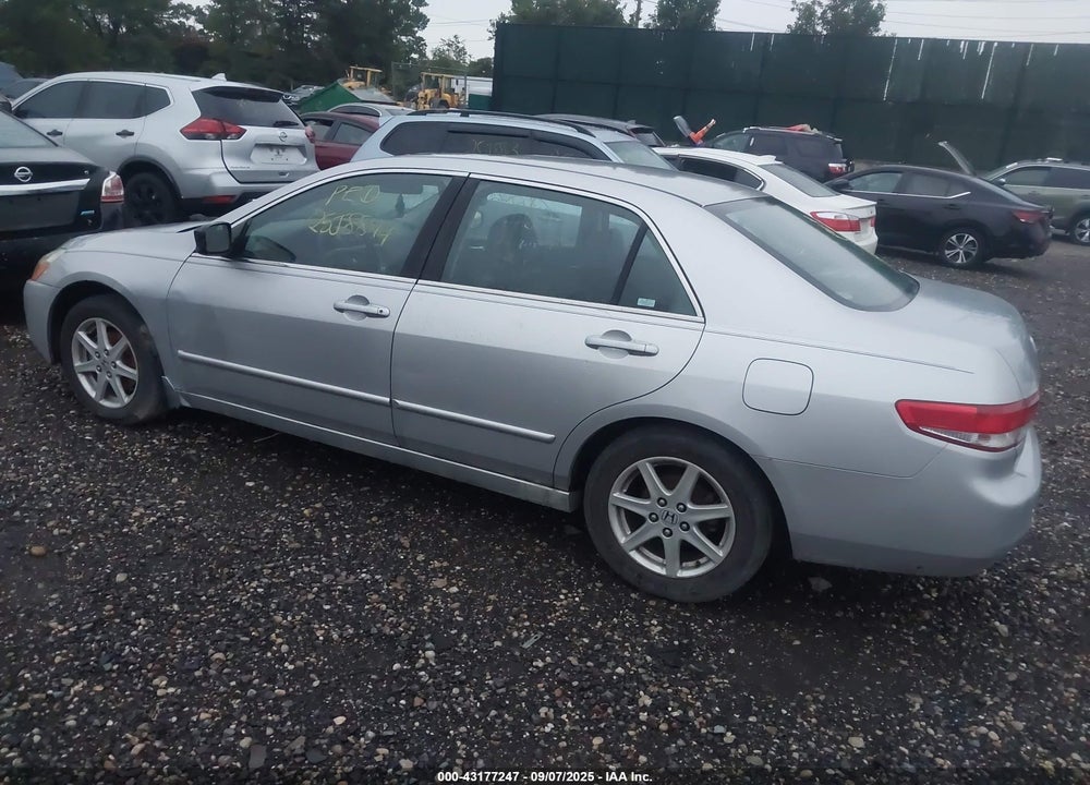 2003 HONDA ACCORD 3.0 EX VIN: 1HGCM66583A020827