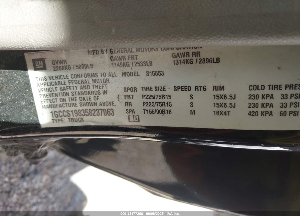 2005 CHEVROLET COLORADO VIN: 1GCCS198358237063