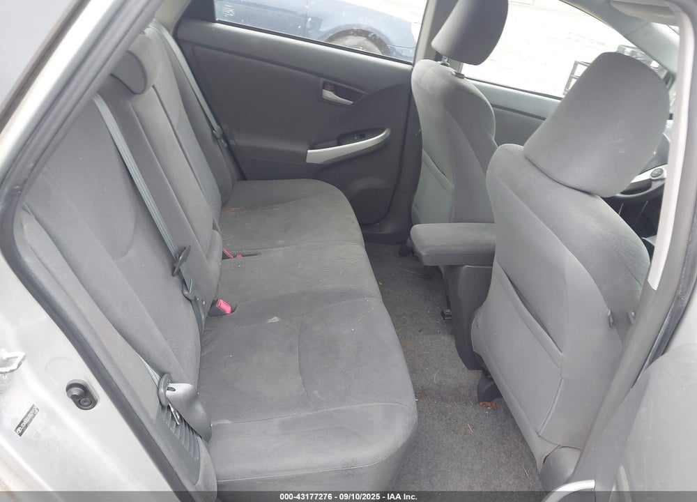 2011 TOYOTA PRIUS TWO VIN: JTDKN3DU7B5291529