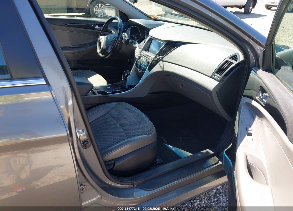 2014 HYUNDAI SONATA VIN: 5NPEC4ABXEH941082