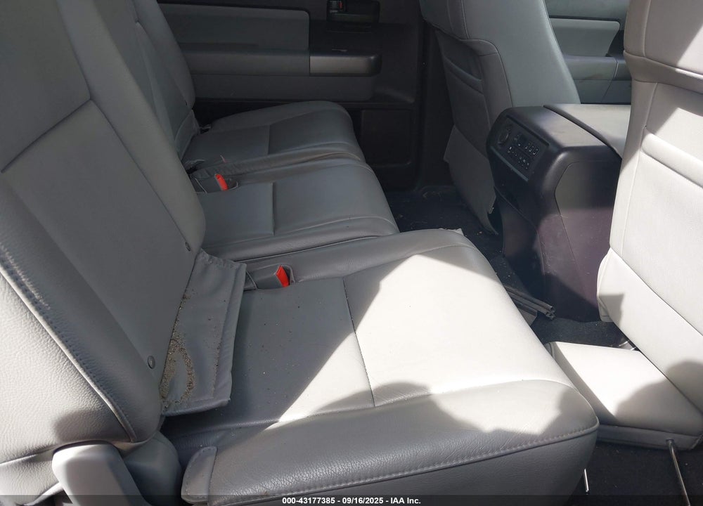 2017 TOYOTA SEQUOIA VIN: 5TDBY5G18HS148306