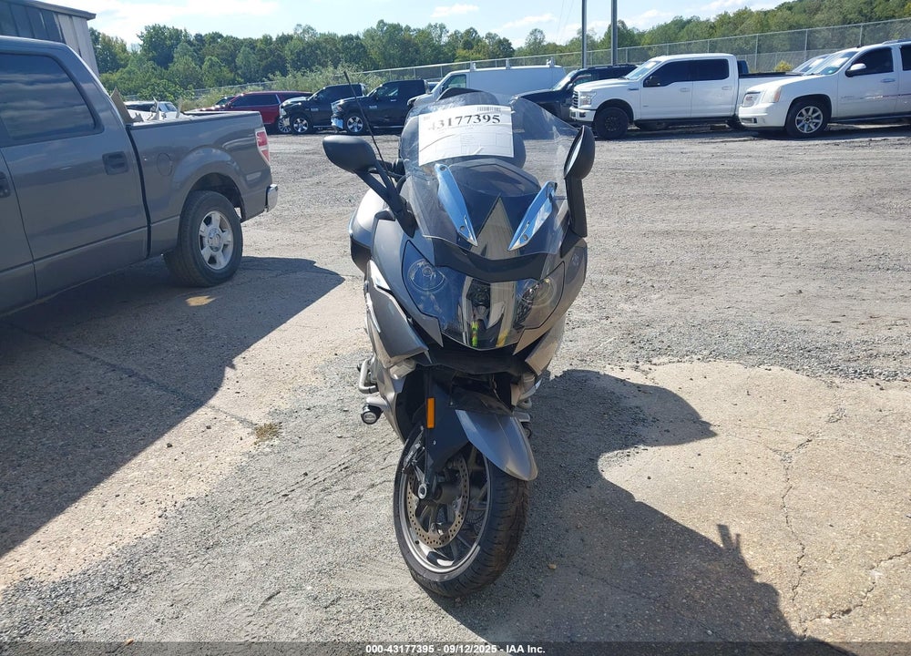 2014 BMW K1600 GTL VIN: WB1061202EZZ24926